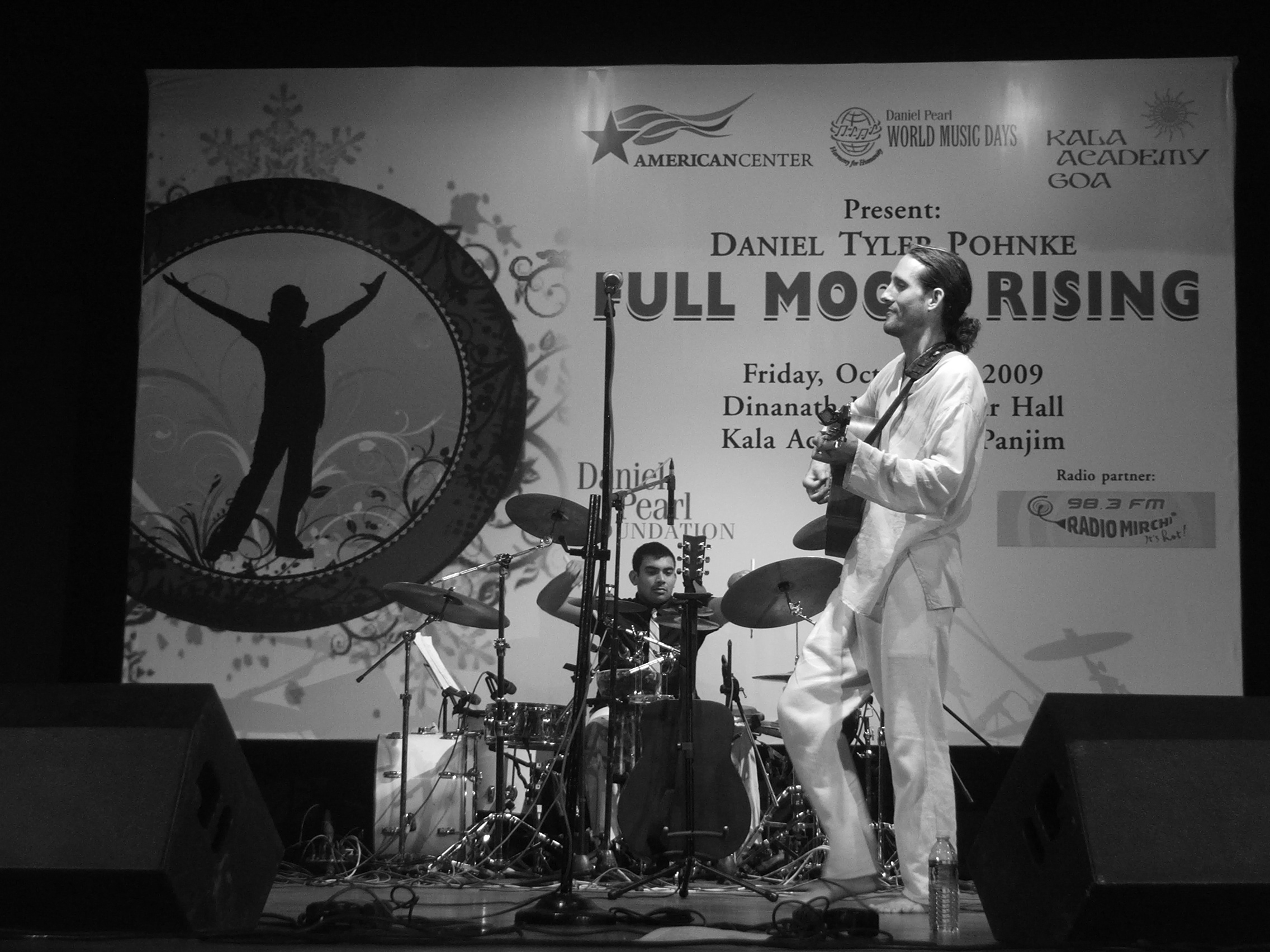 Full Moon Rising's Daniel Tyler Pohnke Live - Harmoney for Humanity 2009